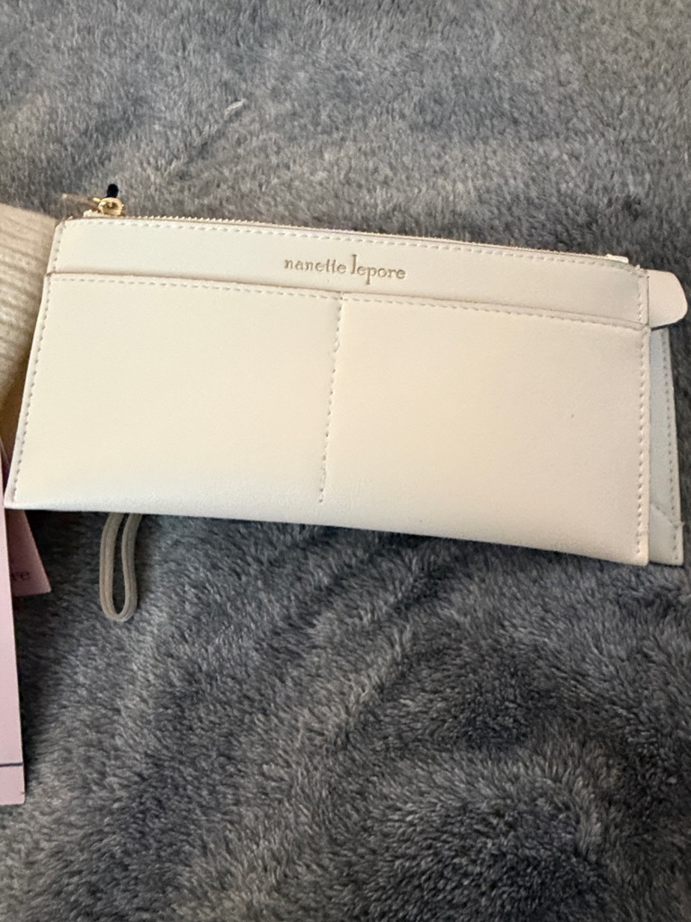 Nanette Lepore 3 Piece Gift Set Cream Wristlet Wallet + Pom Pom Beanie + Piuch - Picture 3 of 7